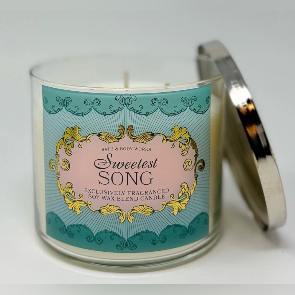 Bath & Body Works Sweetest Song 3-Wick Candle